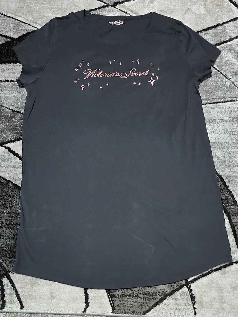 VICTORIA SECRET 2020 METALLIC PINK SHINE LOGO SHORT-SLEEVE LONG SLEEPWEAR TEE